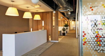 Commercial Property / Retail Showroom - for sale